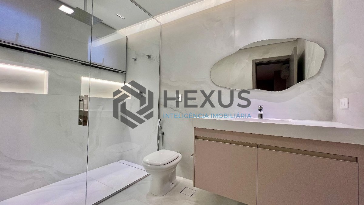 Foto 51 de Casa nova reformada com piscina e área gourmet no Acapulco, Guaruja