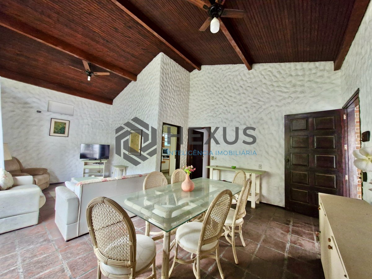 Foto 7 de OPORTUNIDADE - Casa de alto padrão na Praia do Tombo, Guaruja