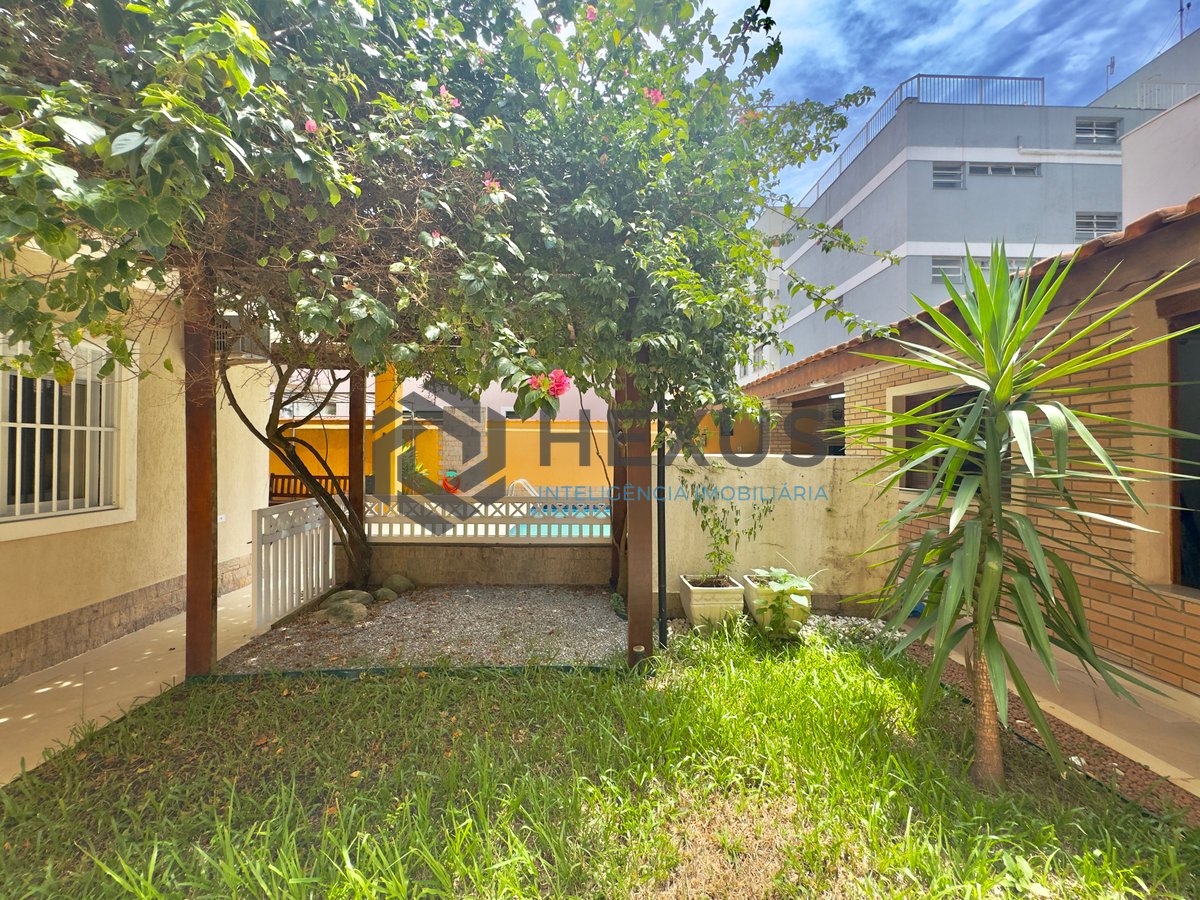 Foto 16 de Casa de alto padrão na Praia das Astúrias, Guaruja