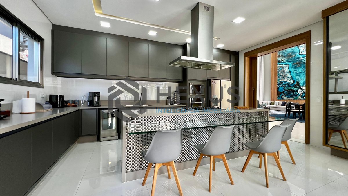 Foto 34 de Mansão de Alto Padrão no Jardim Acapulco – Reformada, Mobiliada, com Luxo, Espaço e Exclusividade no Guarujá