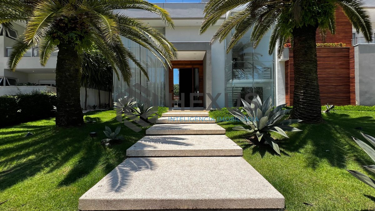 Foto 52 de Mansão de Alto Padrão no Jardim Acapulco – Reformada, Mobiliada, com Luxo, Espaço e Exclusividade no Guarujá
