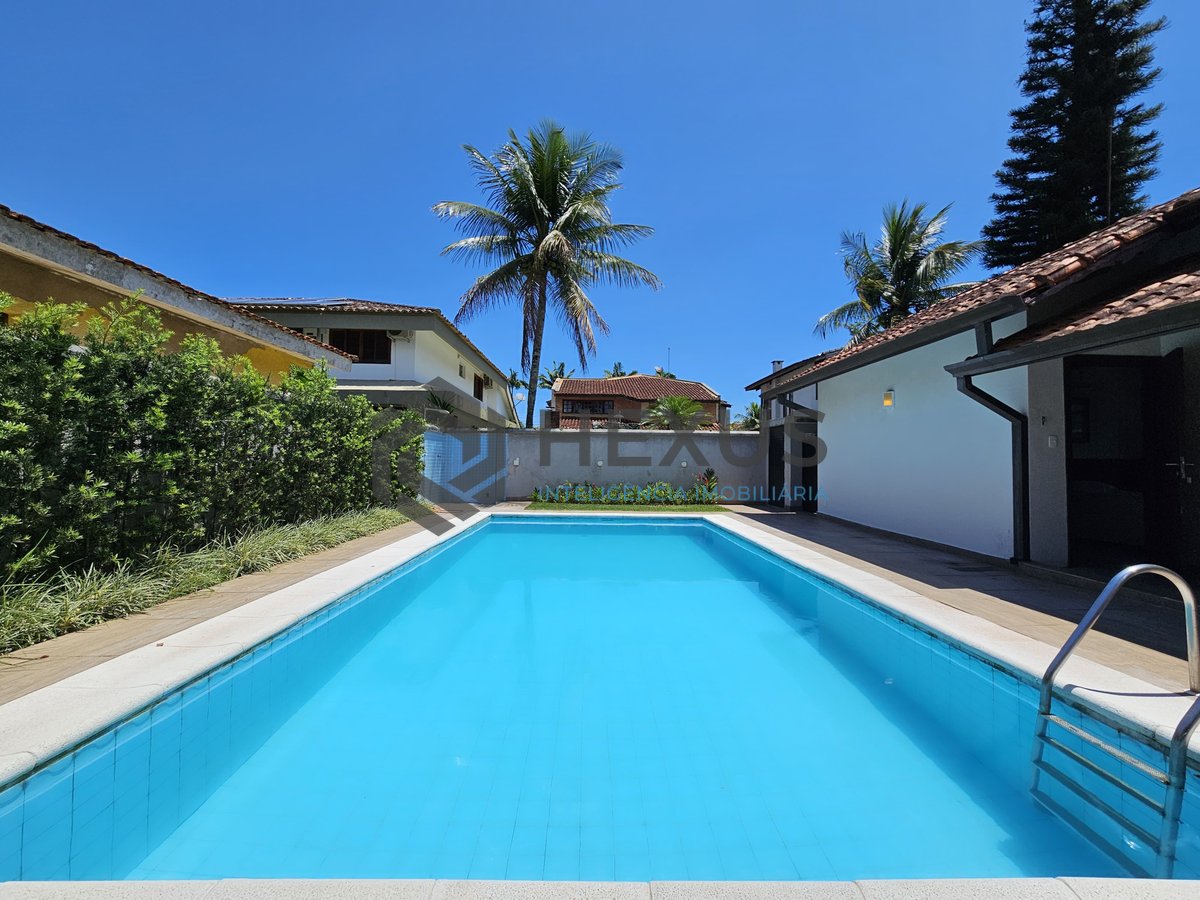 Foto 29 de Residência Nova de Alto Padrão no Jardim Acapulco – Sofisticação, Espaço e Conforto no Guarujá