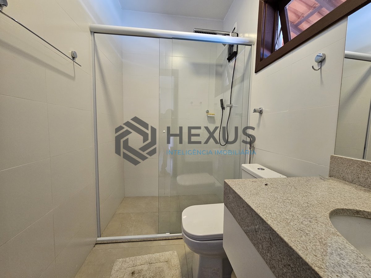 Foto 5 de Residência Nova de Alto Padrão no Jardim Acapulco – Sofisticação, Espaço e Conforto no Guarujá