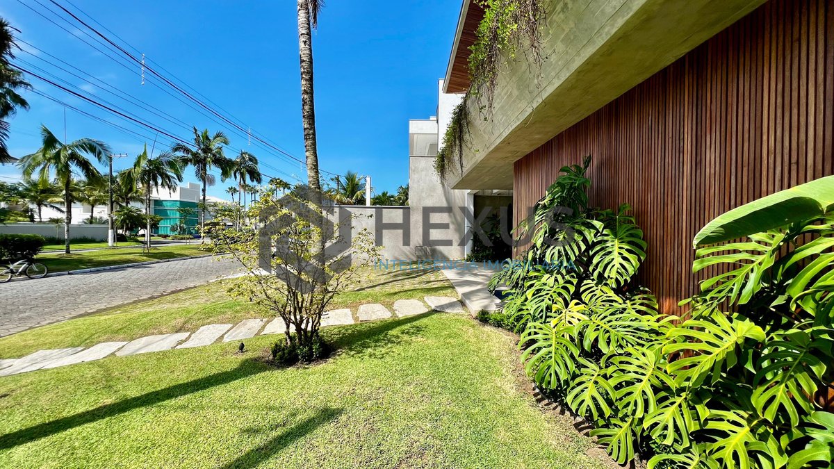 Foto 15 de Residência de Alto Padrão no Jardim Acapulco – Linhas Retas, Projeto Imponente, Ambientes Integrados e Conforto Absoluto