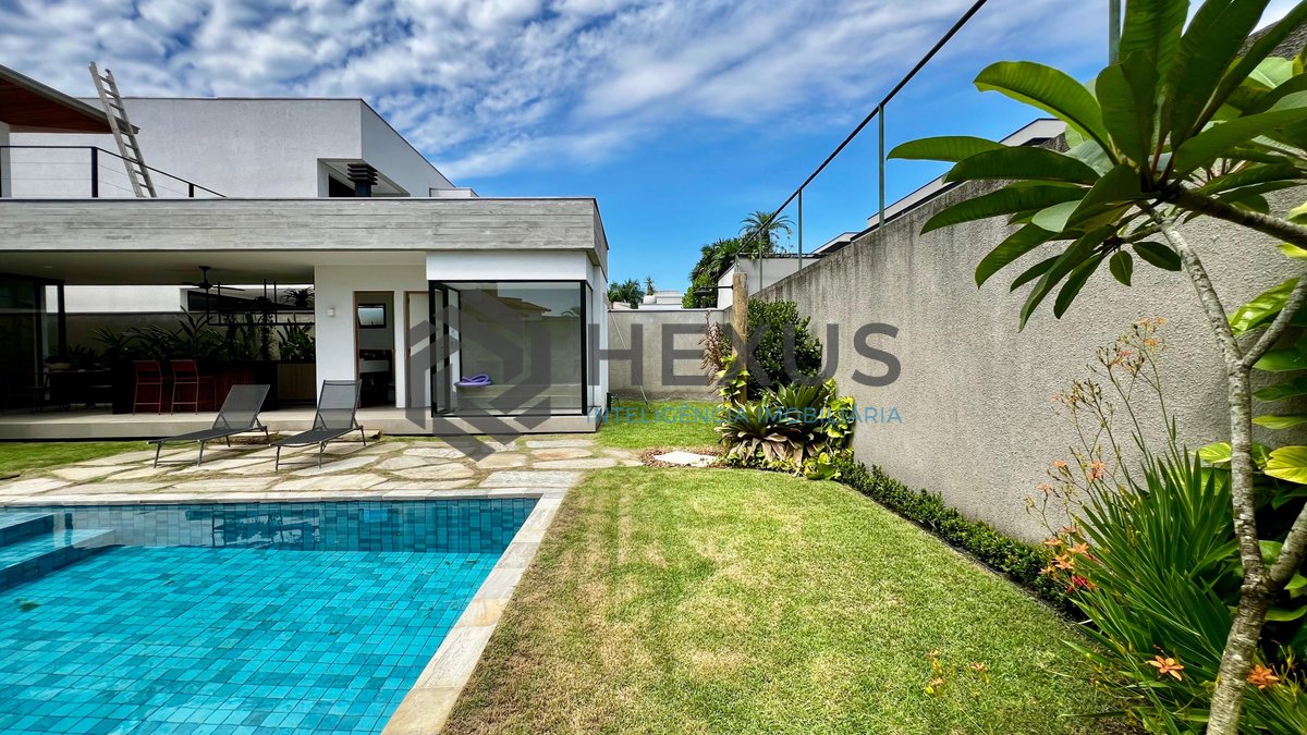 Foto 60 de Residência de Alto Padrão no Jardim Acapulco – Linhas Retas, Projeto Imponente, Ambientes Integrados e Conforto Absoluto