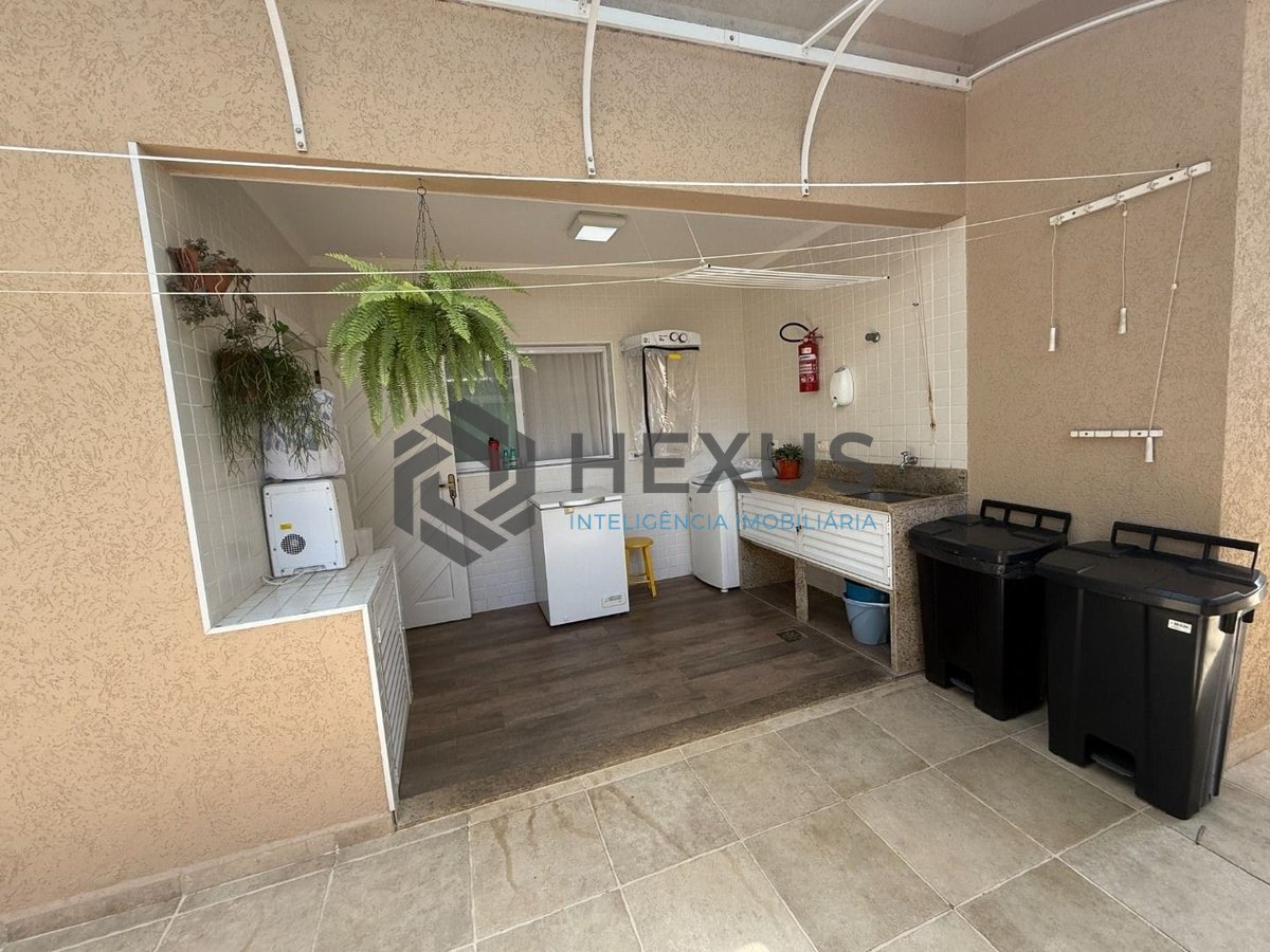 Foto 15 de Casa reformada com piscina e área gourmet no Jardim Pernambuco I, Guaruja