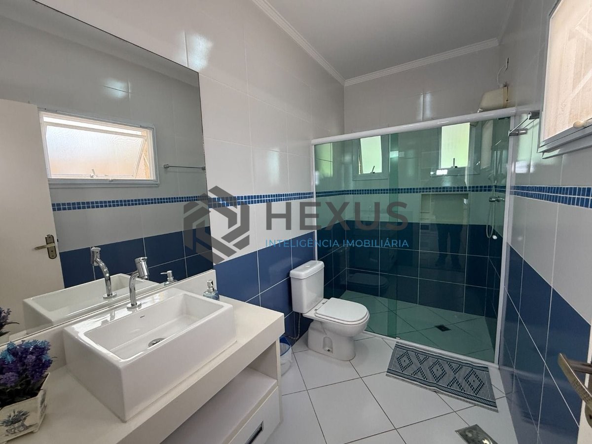 Foto 28 de Casa reformada com piscina e área gourmet no Jardim Pernambuco I, Guaruja