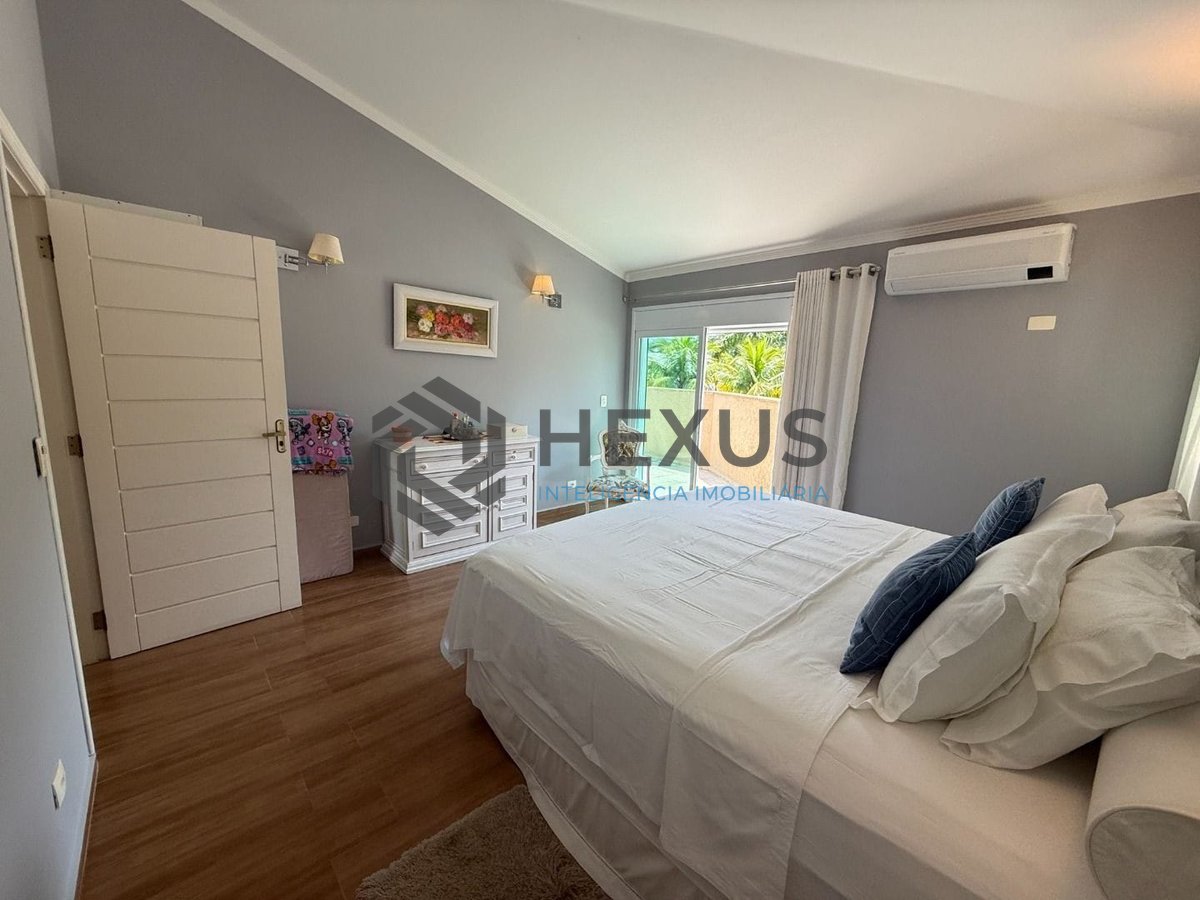 Foto 35 de Casa reformada com piscina e área gourmet no Jardim Pernambuco I, Guaruja