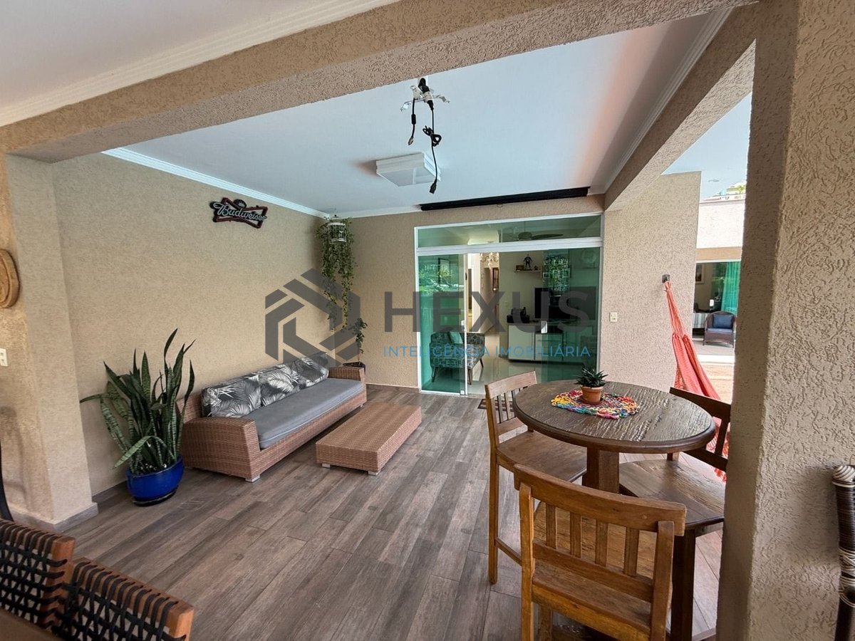 Foto 10 de Casa reformada com piscina e área gourmet no Jardim Pernambuco I, Guaruja