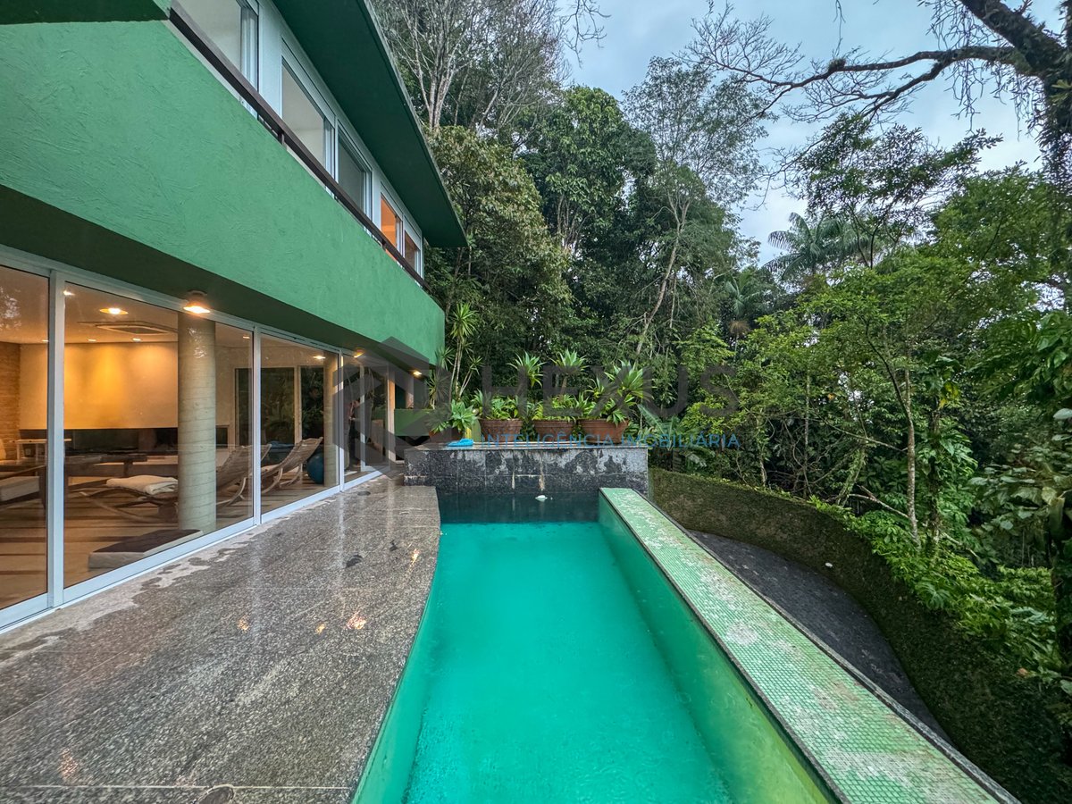 Foto 18 de Casa de praia com piscina e churrasqueira no Sítio São Pedro, Guaruja