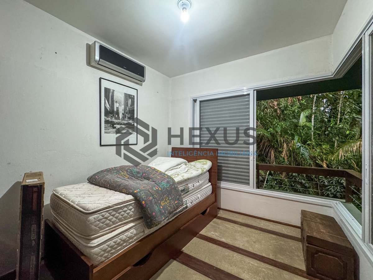 Foto 38 de Casa de praia com piscina e churrasqueira no Sítio São Pedro, Guaruja