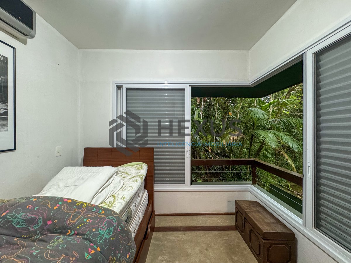 Foto 39 de Casa de praia com piscina e churrasqueira no Sítio São Pedro, Guaruja