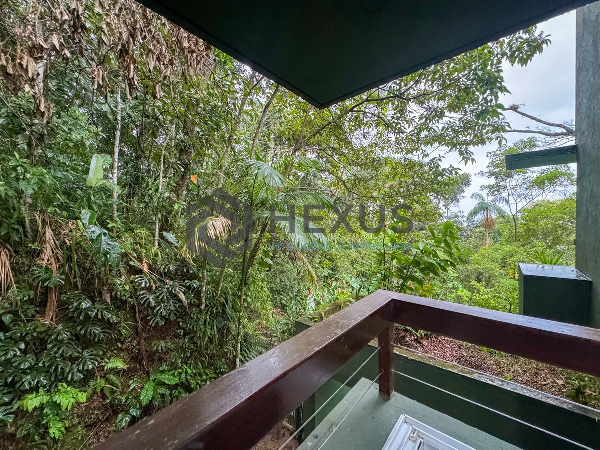Foto 41 de Casa de praia com piscina e churrasqueira no Sítio São Pedro, Guaruja