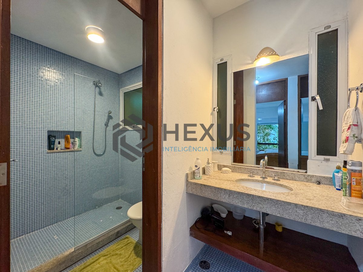 Foto 44 de Casa de praia com piscina e churrasqueira no Sítio São Pedro, Guaruja