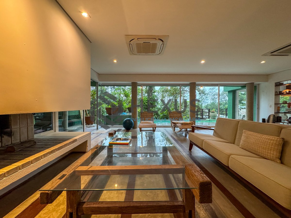 Foto 47 de Casa de praia com piscina e churrasqueira no Sítio São Pedro, Guaruja
