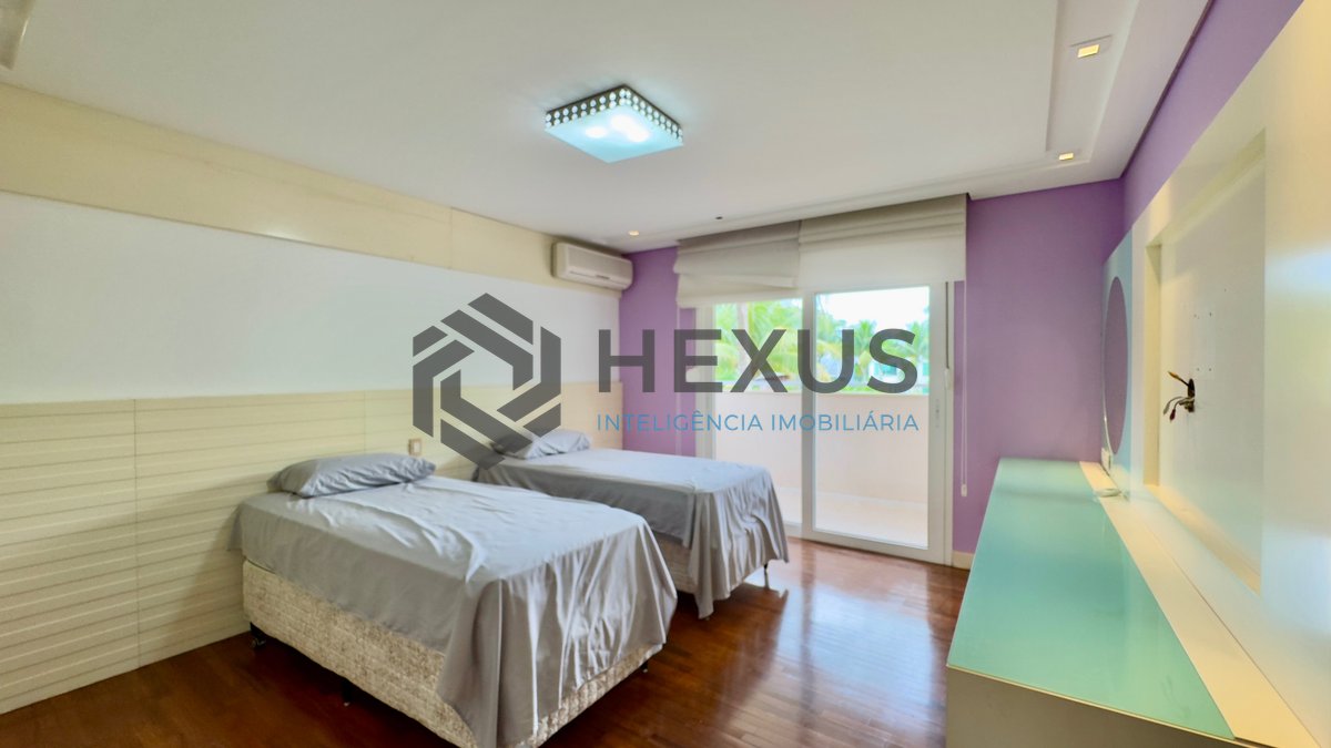 Foto 17 de Casa reformada com piscina e área gourmet no Jardim Pernambuco I, Guarujá