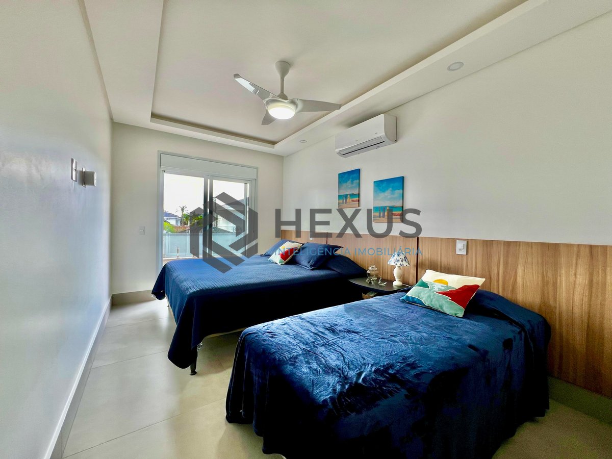 Foto 50 de Casa reformada de alto padrão com piscina e área gourmet no Jardim Acapulco, Guaruja