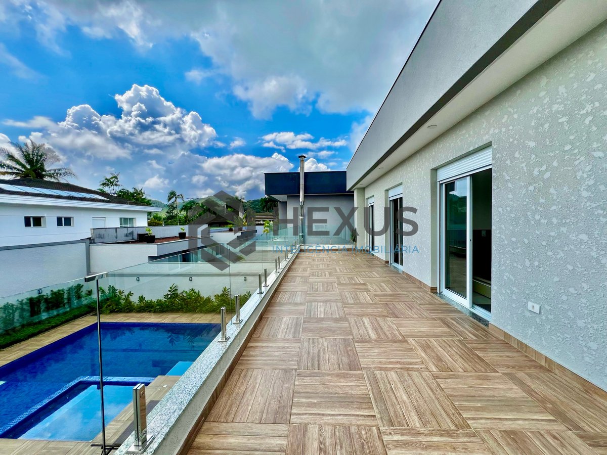 Foto 68 de Casa reformada de alto padrão com piscina e área gourmet no Jardim Acapulco, Guaruja