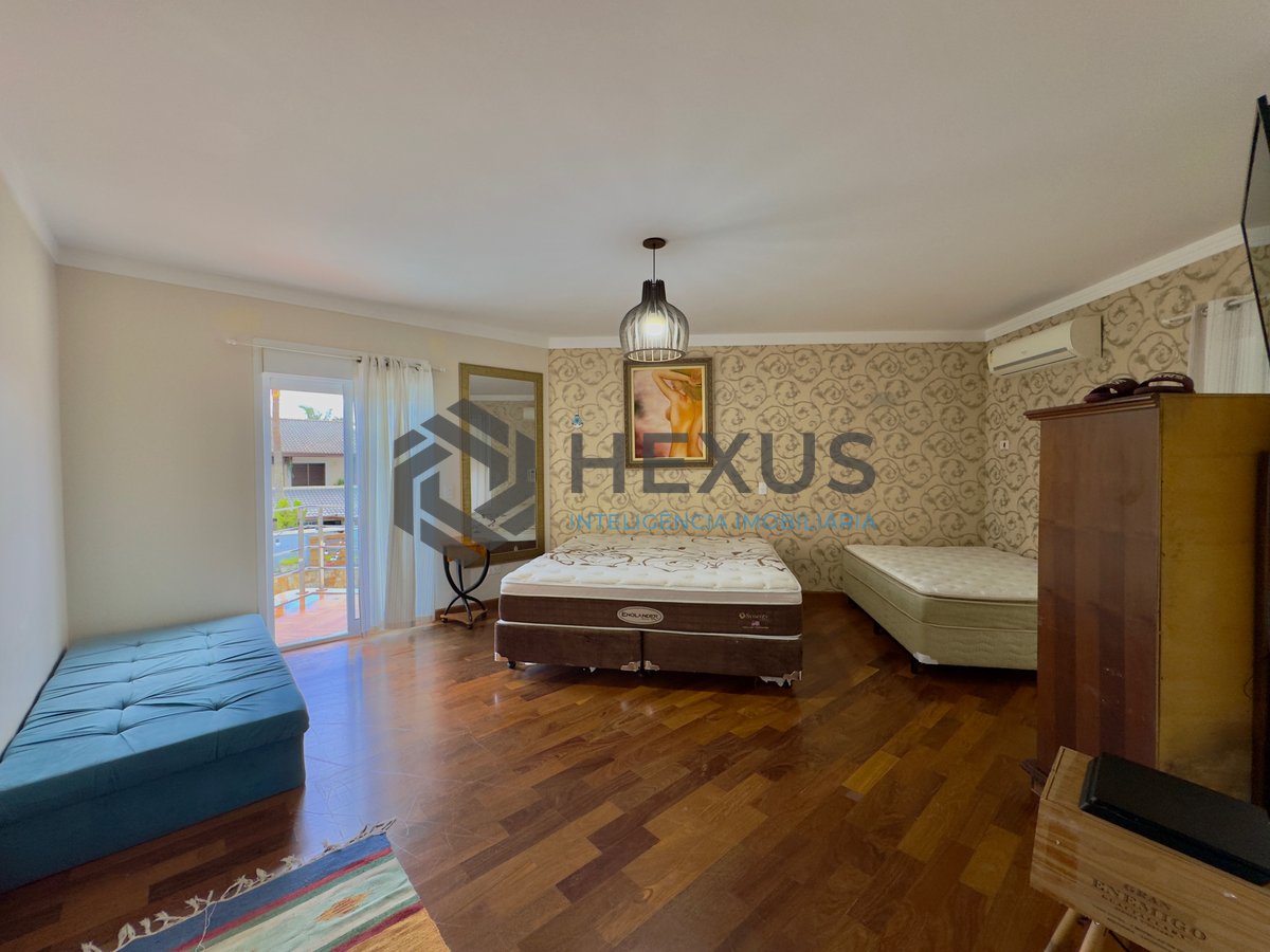 Foto 36 de Casa reformada com piscina e área gourmet no Condomínio Jardim Acapulco, Guaruja
