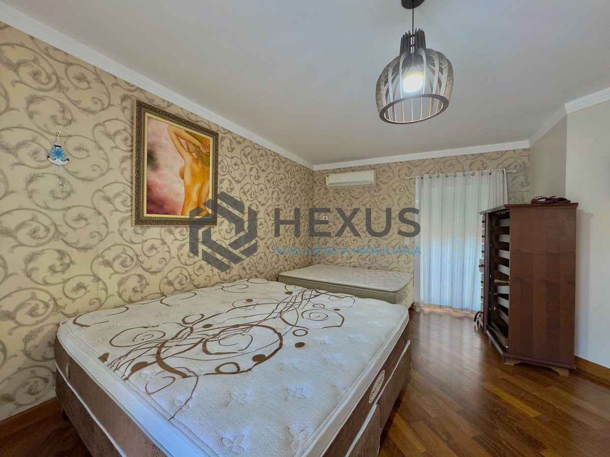 Foto 40 de Casa reformada com piscina e área gourmet no Condomínio Jardim Acapulco, Guaruja