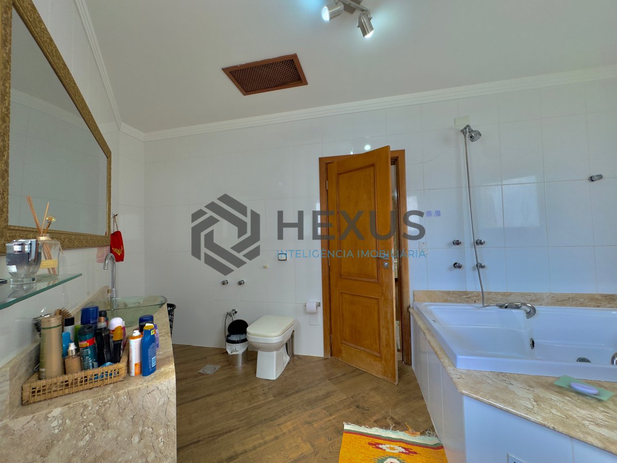 Foto 44 de Casa reformada com piscina e área gourmet no Condomínio Jardim Acapulco, Guaruja