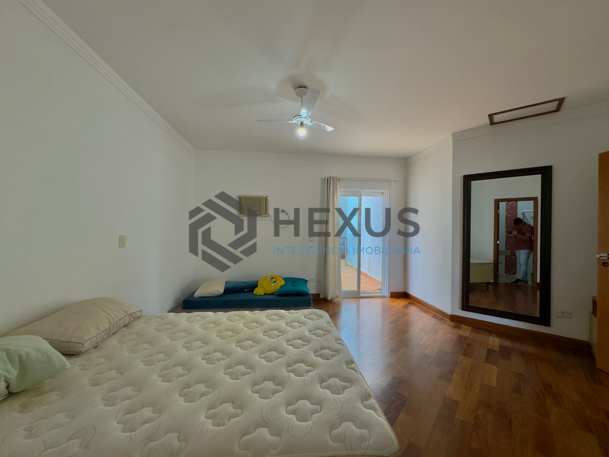 Foto 46 de Casa reformada com piscina e área gourmet no Condomínio Jardim Acapulco, Guaruja