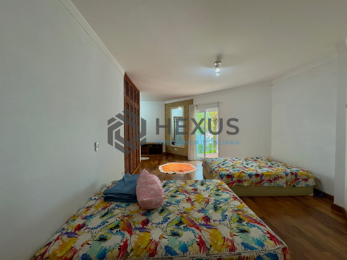 Foto 56 de Casa reformada com piscina e área gourmet no Condomínio Jardim Acapulco, Guaruja