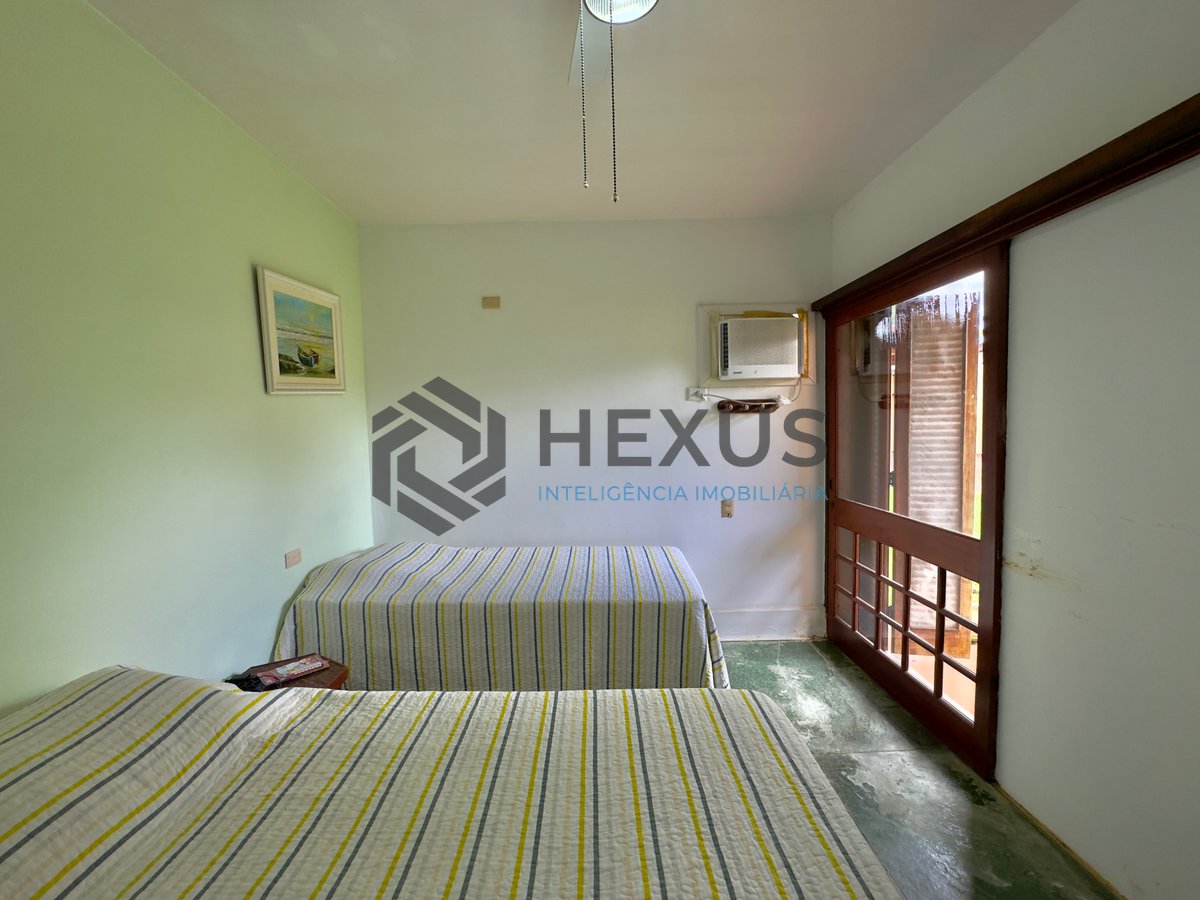 Foto 41 de Casa Rústica com piscina e área gourmet no Jardim Acapulco, Guaruja