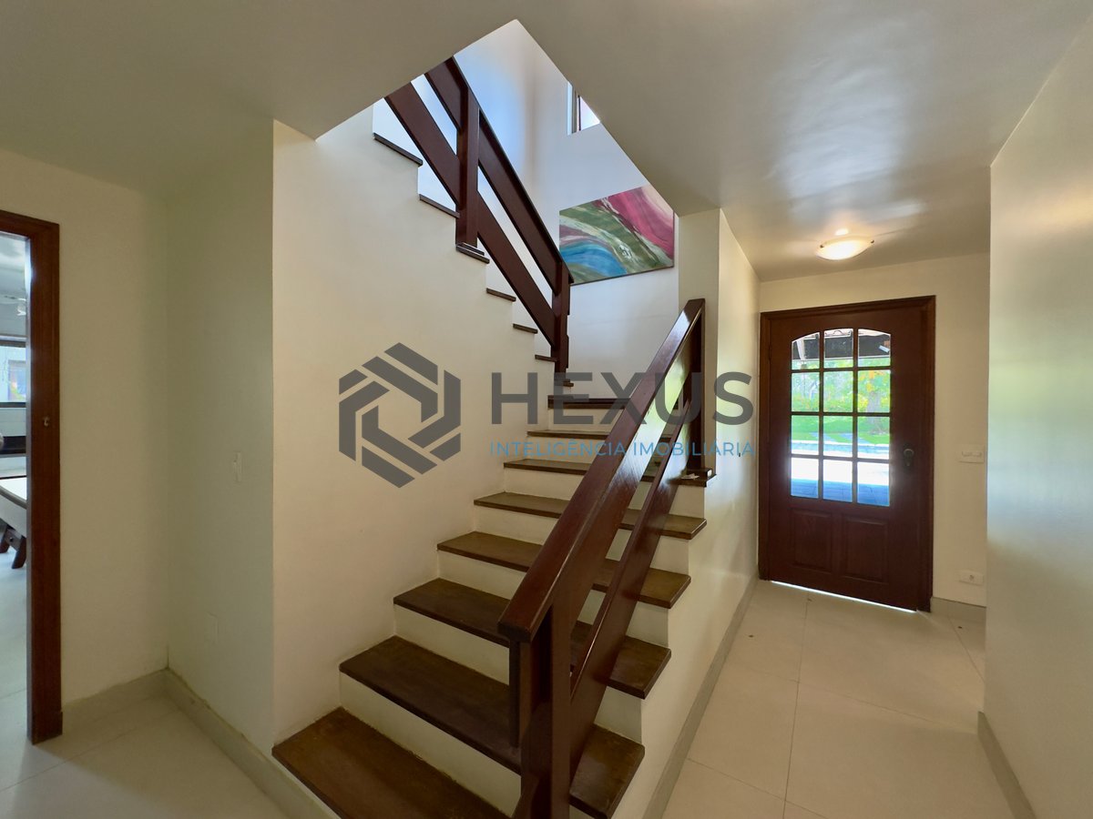 Foto 26 de Casa Charmosa com Espaço Gourmet e Muito Verde no Condomínio Granville, Guaruja