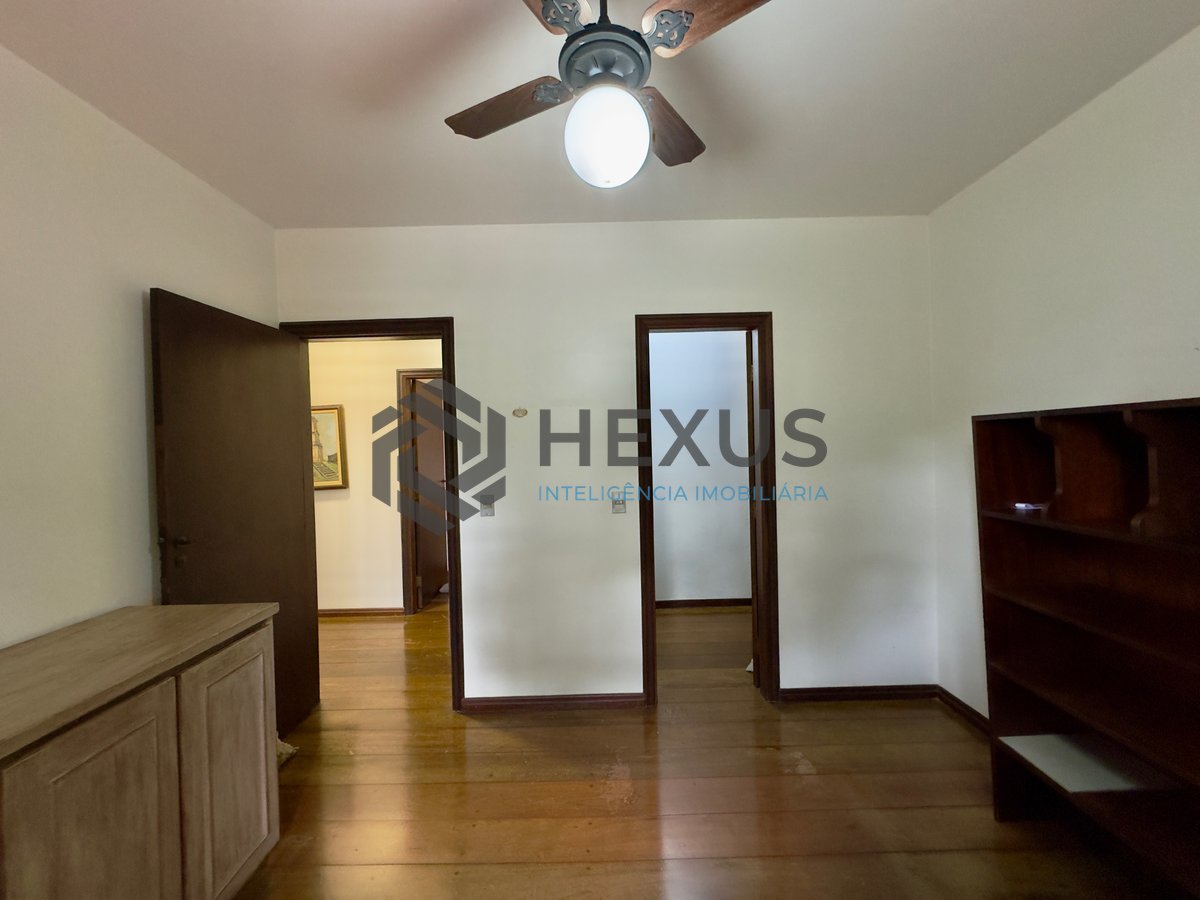 Foto 42 de Casa Charmosa com Espaço Gourmet e Muito Verde no Condomínio Granville, Guaruja