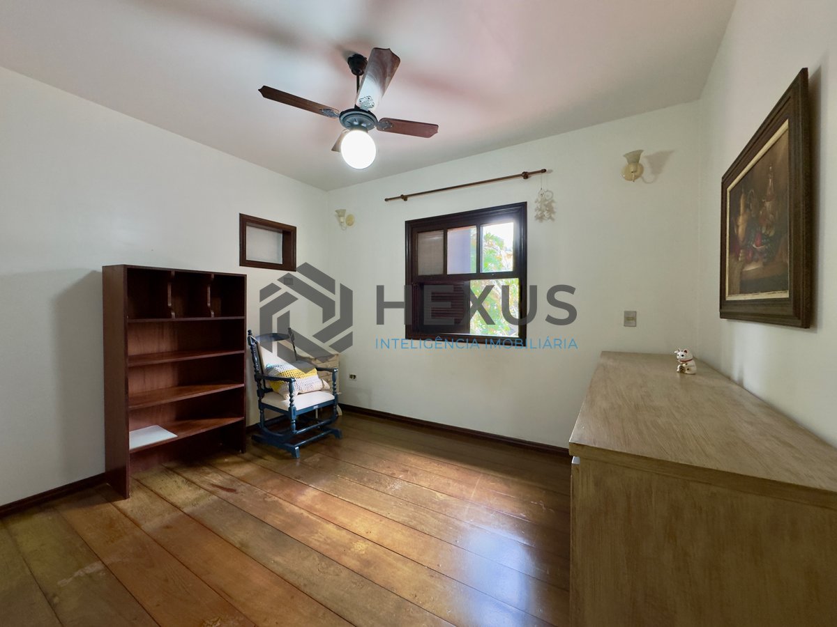 Foto 44 de Casa Charmosa com Espaço Gourmet e Muito Verde no Condomínio Granville, Guaruja
