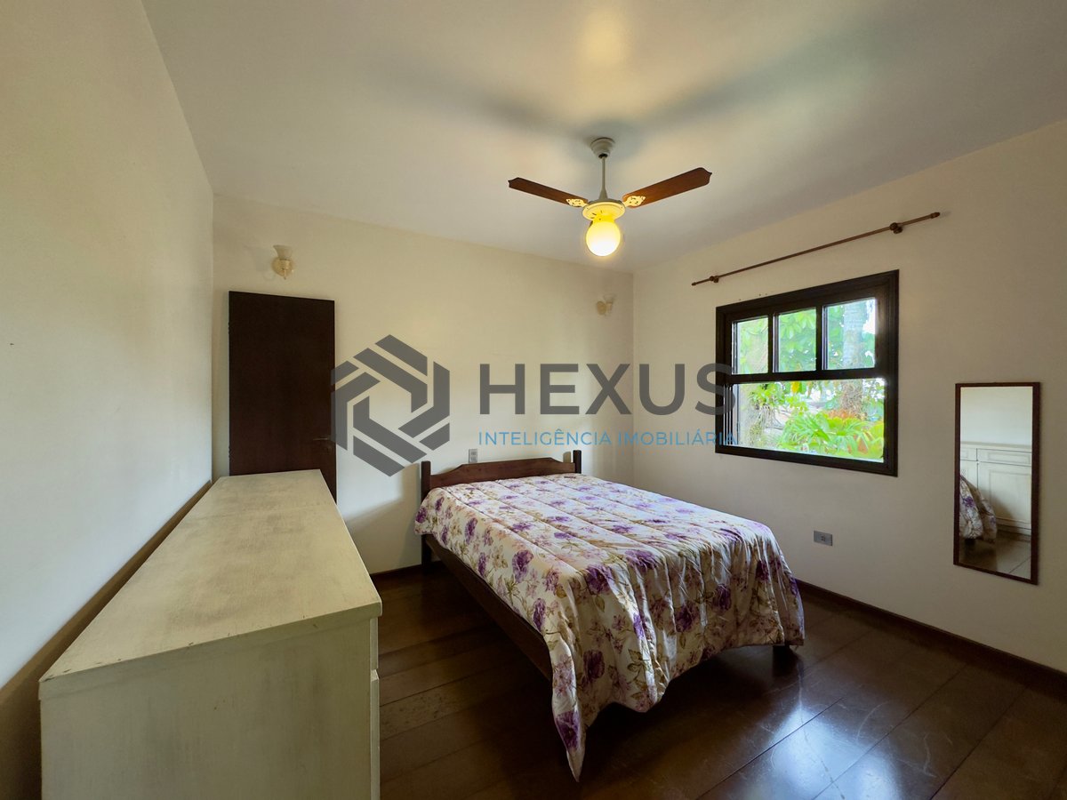 Foto 47 de Casa Charmosa com Espaço Gourmet e Muito Verde no Condomínio Granville, Guaruja