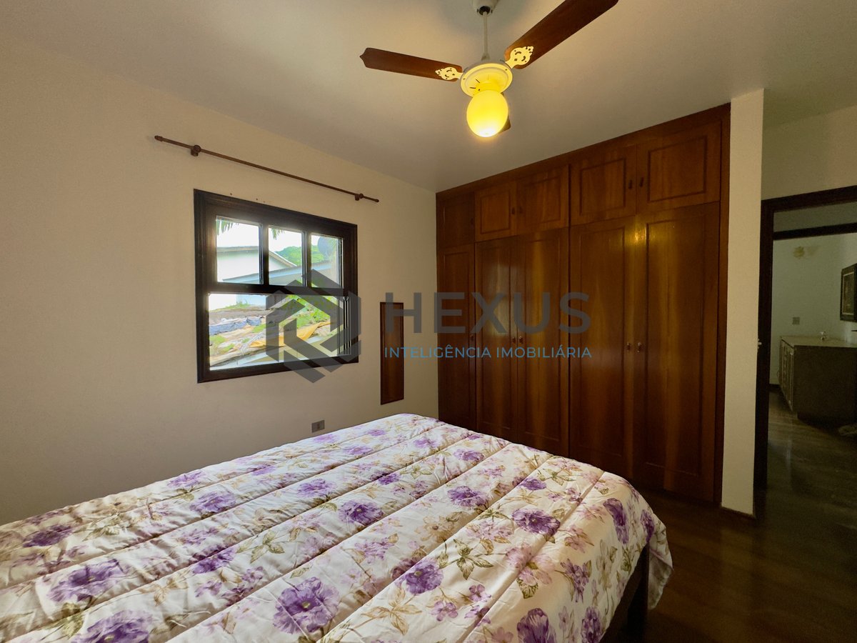 Foto 50 de Casa Charmosa com Espaço Gourmet e Muito Verde no Condomínio Granville, Guaruja