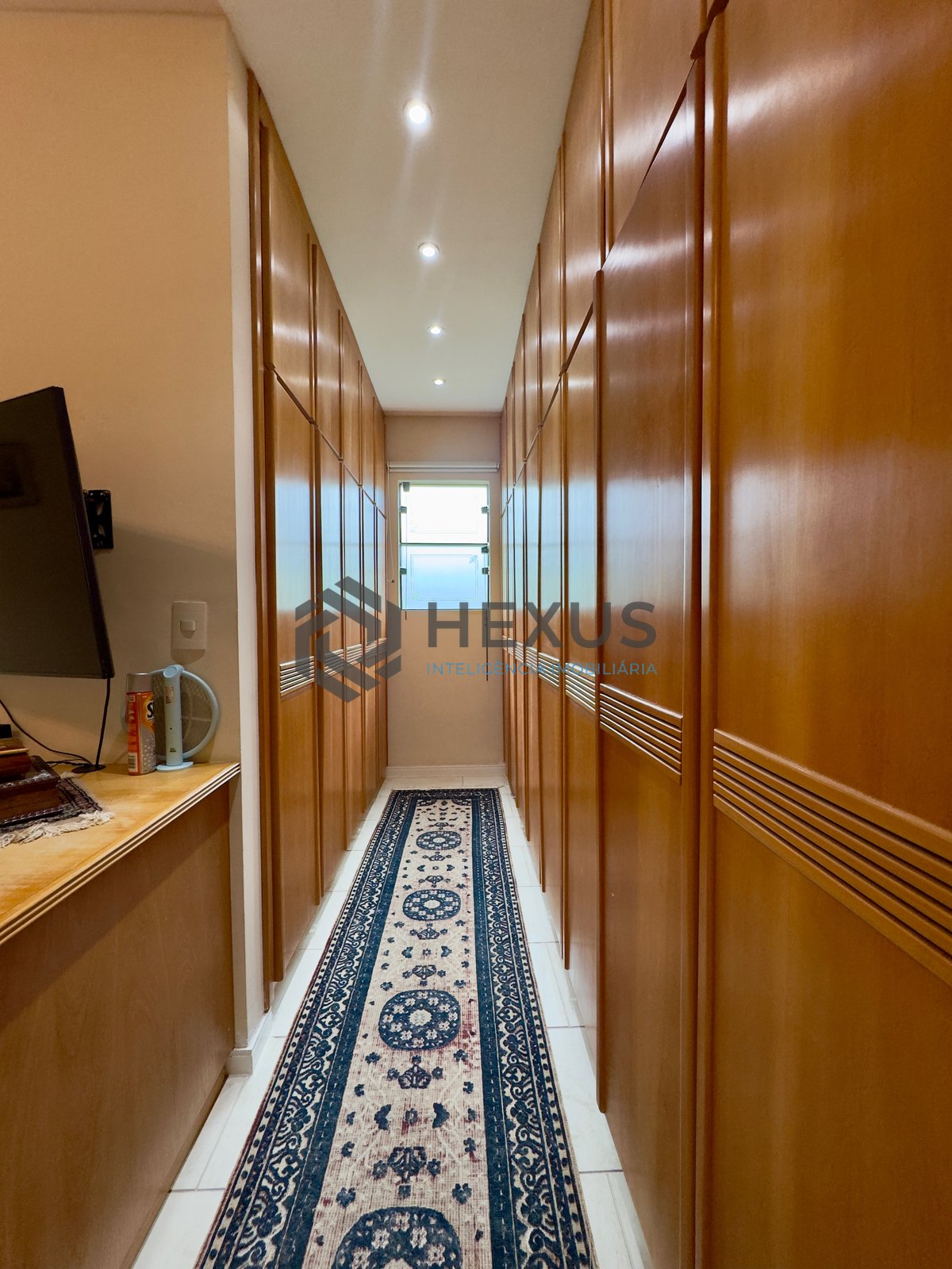 Foto 30 de Casa reformada com varanda piscina e área gourmet no Granville a 700m da praia na Enseada, Guarujá