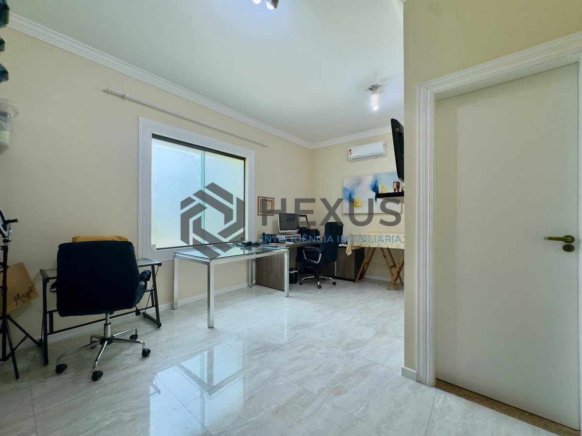 Foto 40 de Casa reformada com varanda piscina e área gourmet no Granville a 700m da praia na Enseada, Guarujá