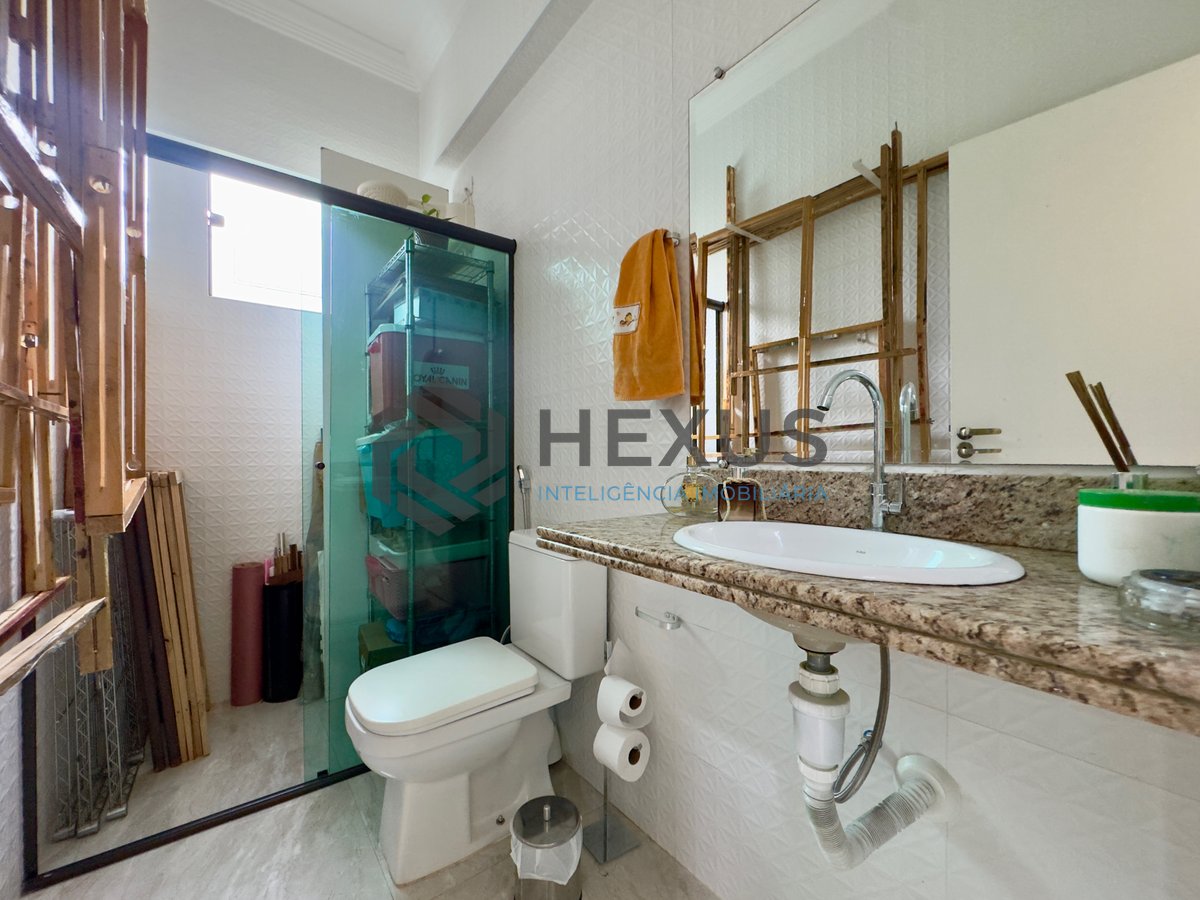 Foto 45 de Casa reformada com varanda piscina e área gourmet no Granville a 700m da praia na Enseada, Guarujá
