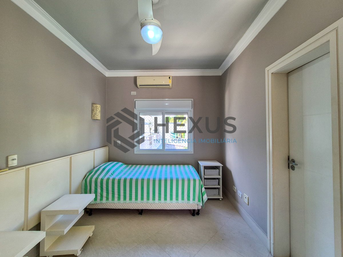 Foto 41 de Casa reformada com piscina e área gourmet no Jardim Pernambuco I, Guarujá