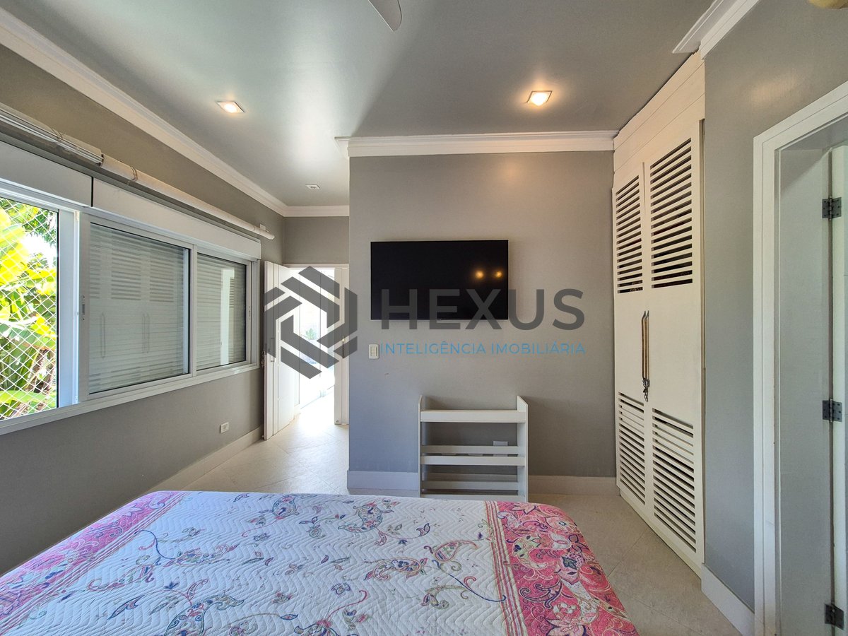 Foto 53 de Casa reformada com piscina e área gourmet no Jardim Pernambuco I, Guarujá