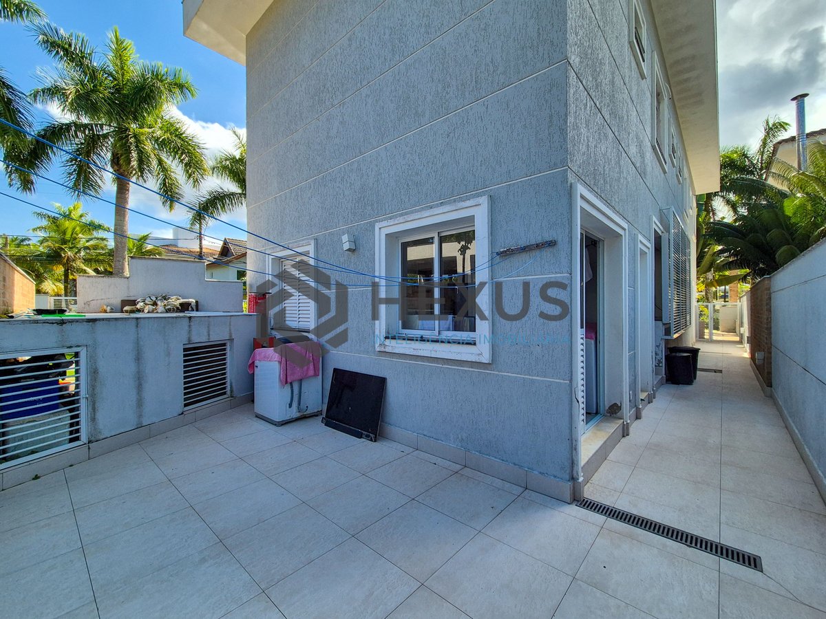 Foto 64 de Casa reformada com piscina e área gourmet no Jardim Pernambuco I, Guarujá