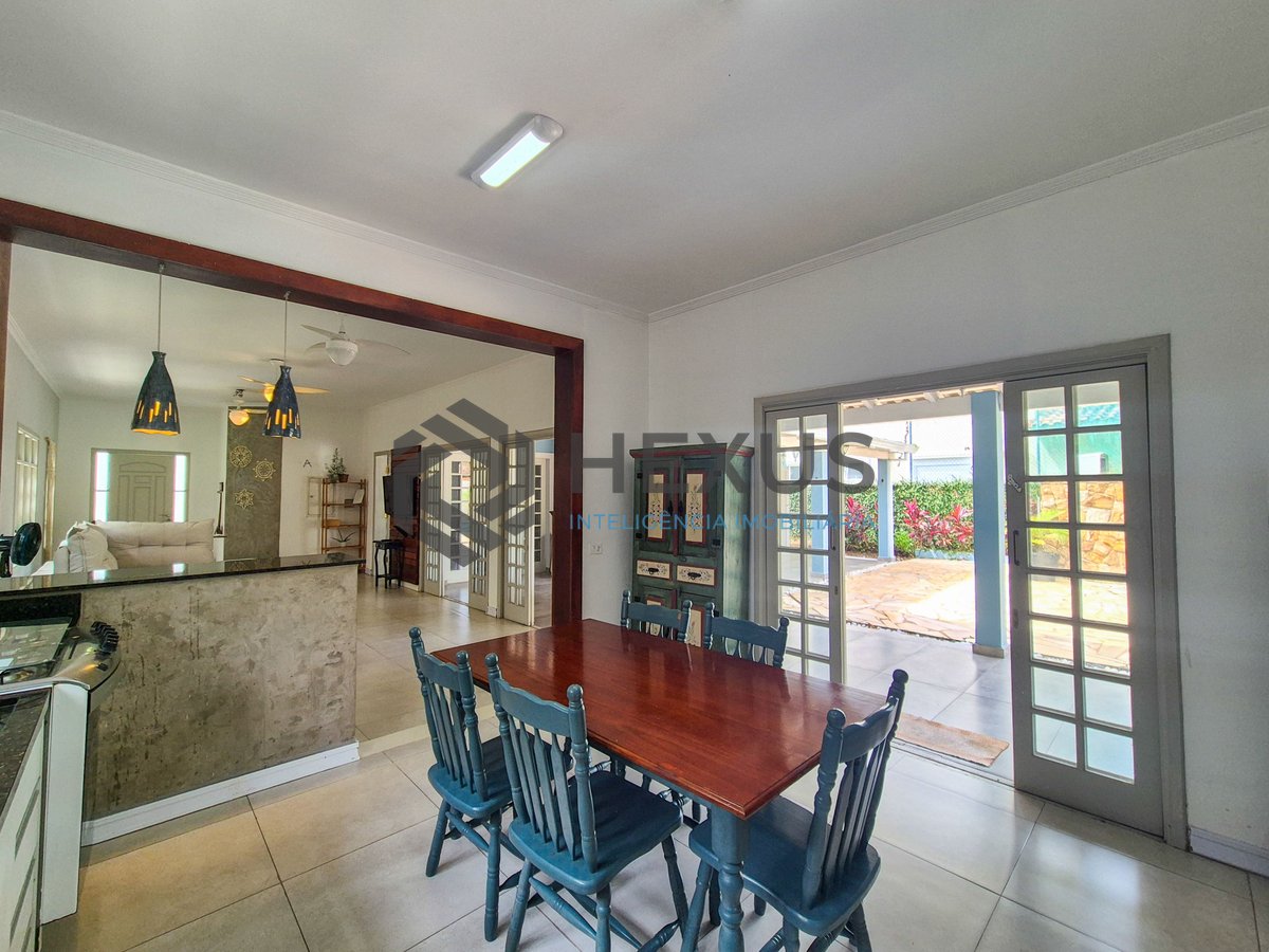 Foto 18 de Casa térrea com piscina e área gourmet no Jardim Pernambuco I, Guarujá