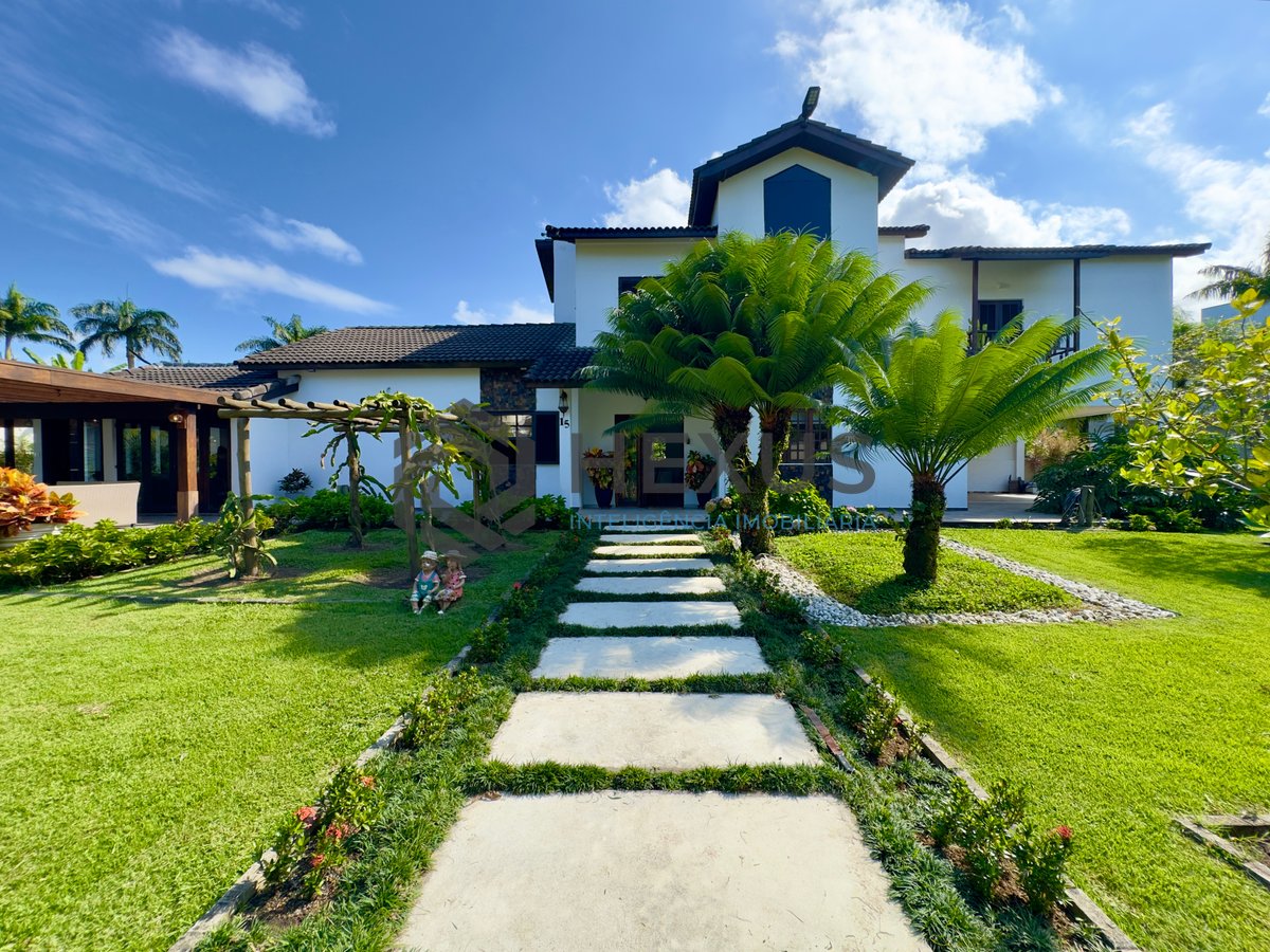 Foto 20 de Casa reformada com piscina e área gourmet no Jardim Pernambuco I, Guarujá