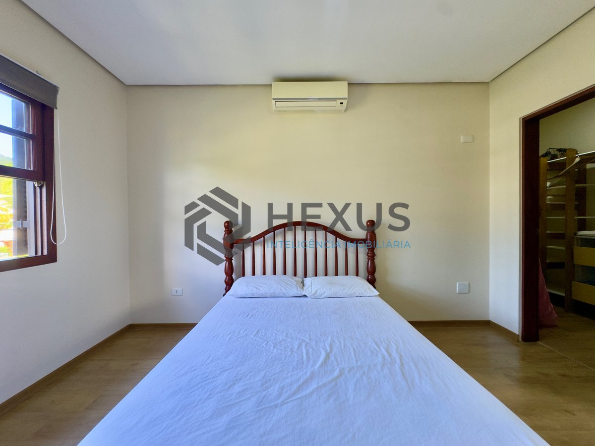 Foto 53 de Casa reformada com piscina e área gourmet no Jardim Pernambuco I, Guarujá