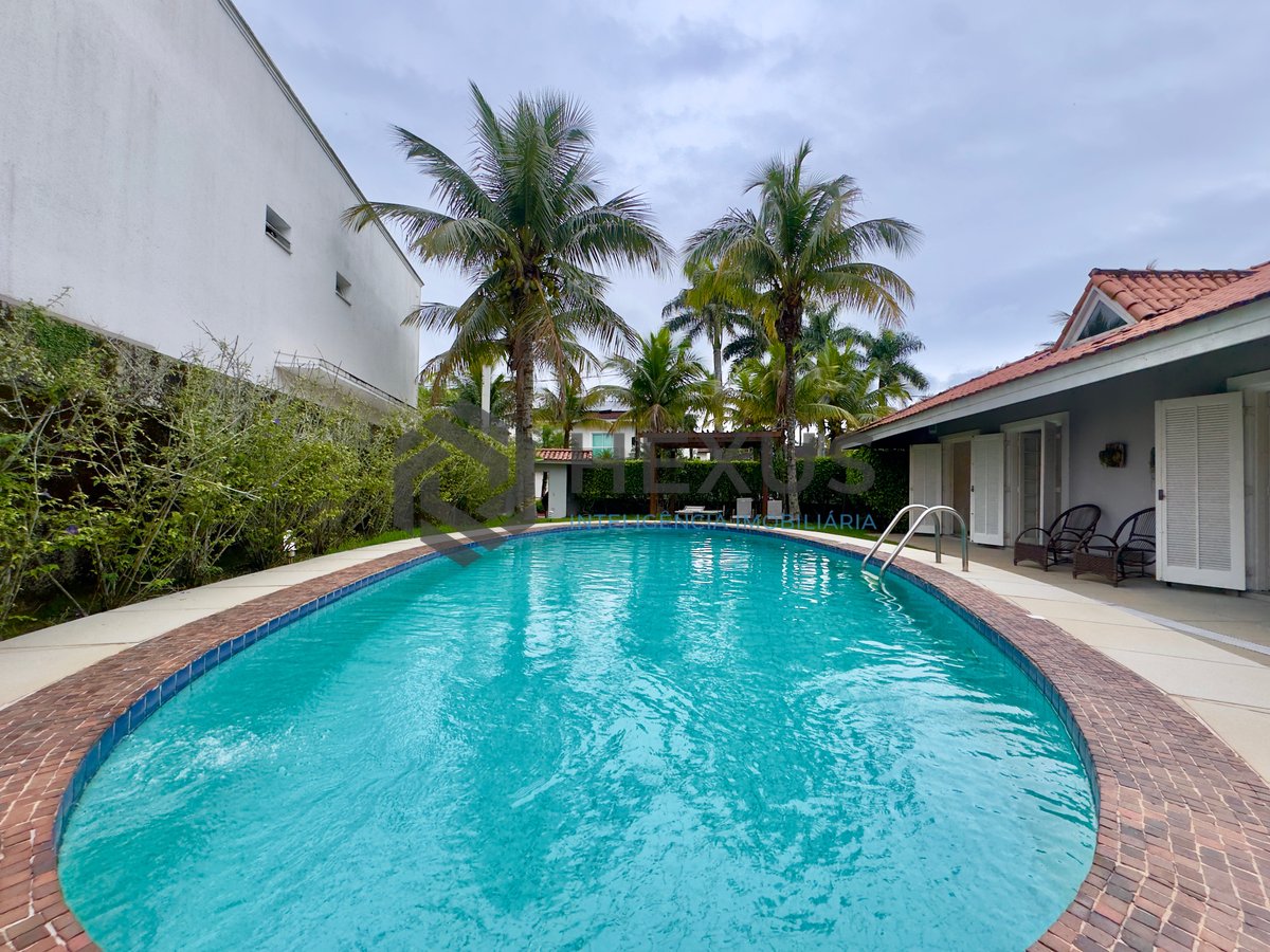Foto 8 de Casa térrea com piscina e área gourmet no Jardim Pernambuco I, Guarujá