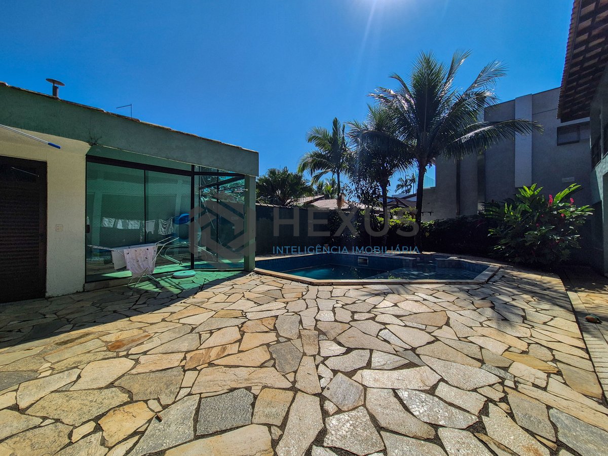 Foto 11 de Casa reformada com piscina e árae gourmet no Jardim Pernambuco II, Guarujá