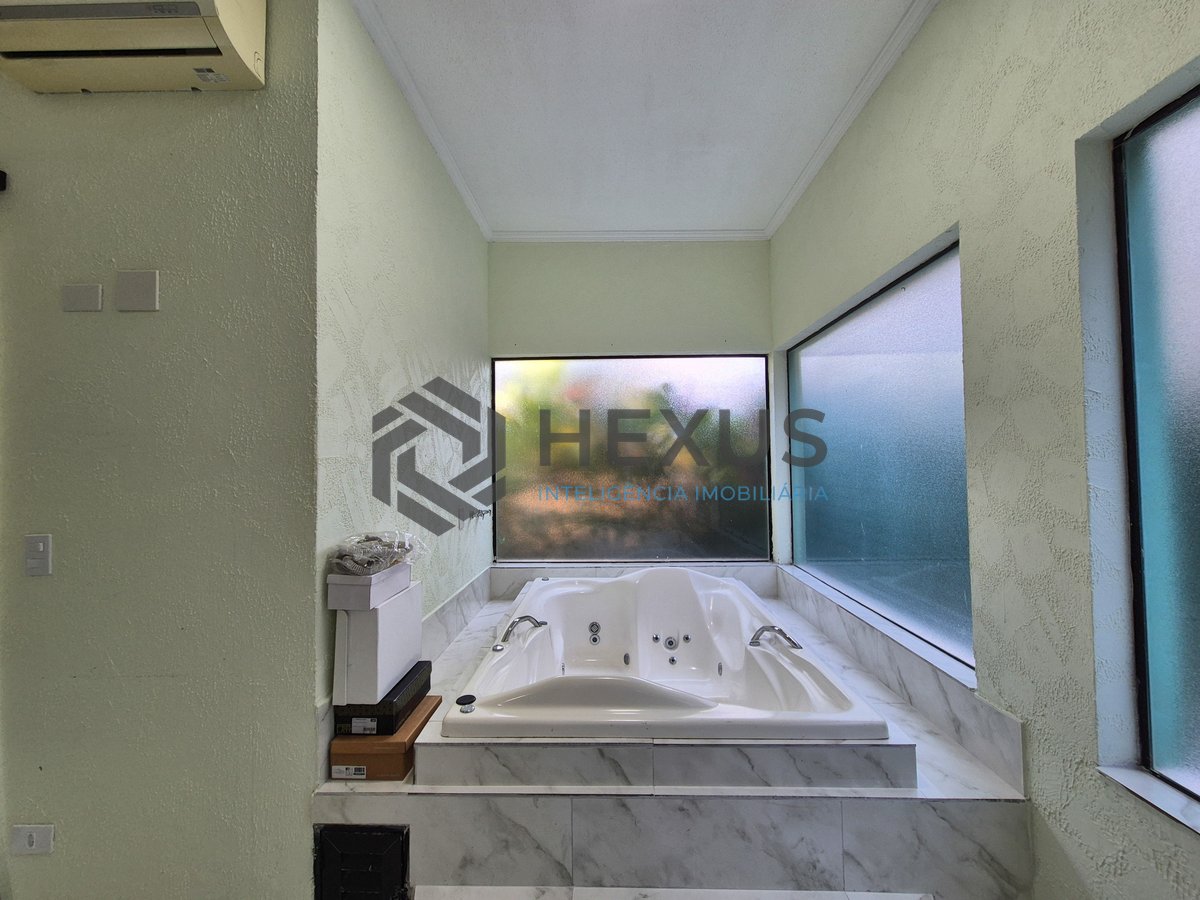 Foto 25 de Casa reformada com piscina e árae gourmet no Jardim Pernambuco II, Guarujá