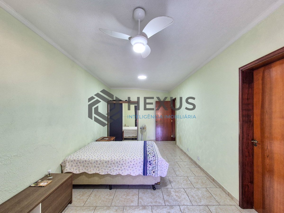 Foto 36 de Casa reformada com piscina e árae gourmet no Jardim Pernambuco II, Guarujá