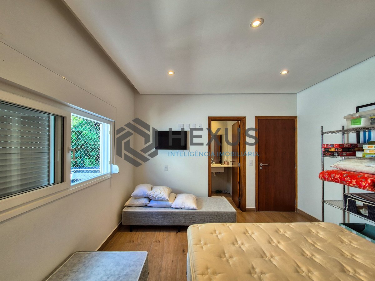 Foto 36 de Casa reformada com varanda e lazer no Jardim Pernambuco II, Guarujá