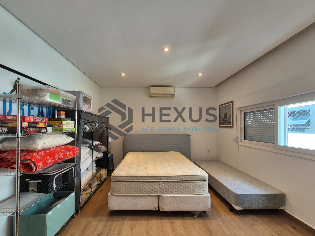 Foto 40 de Casa reformada com varanda e lazer no Jardim Pernambuco II, Guarujá