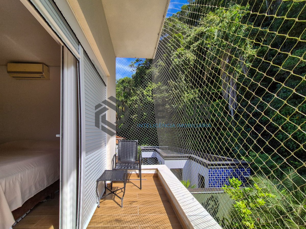 Foto 44 de Casa reformada com varanda e lazer no Jardim Pernambuco II, Guarujá