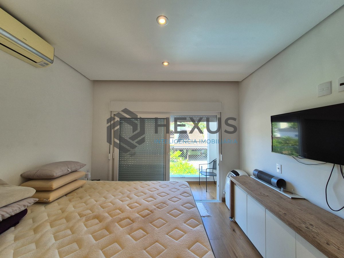 Foto 49 de Casa reformada com varanda e lazer no Jardim Pernambuco II, Guarujá